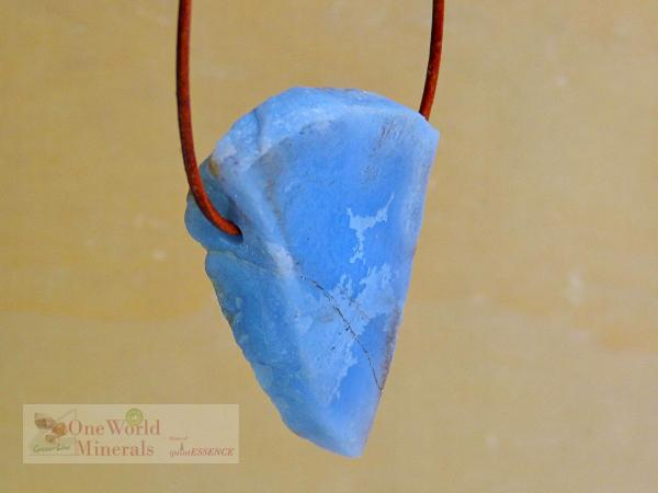 Chalcedon Schmuckanhänger - handgeschliffen,  Einzelstück